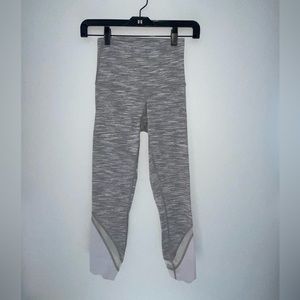 Lululemon Cropped Scalloped Wunder Under